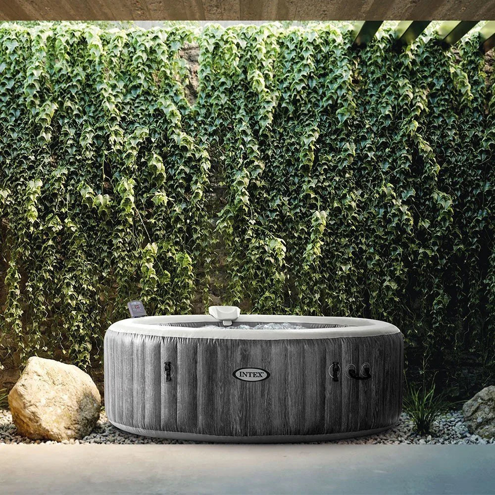 INTEX Baltik aufblasbarer Whirlpool für 4 Personen mit Thermoabdeckung – Räumungsverkaufsaktion