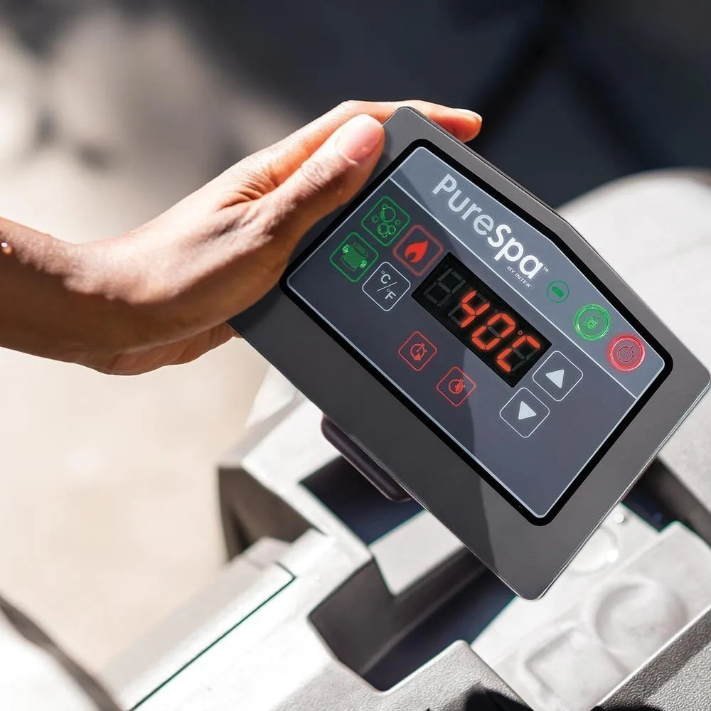 INTEX Baltik aufblasbarer Whirlpool für 4 Personen mit Thermoabdeckung – Räumungsverkaufsaktion